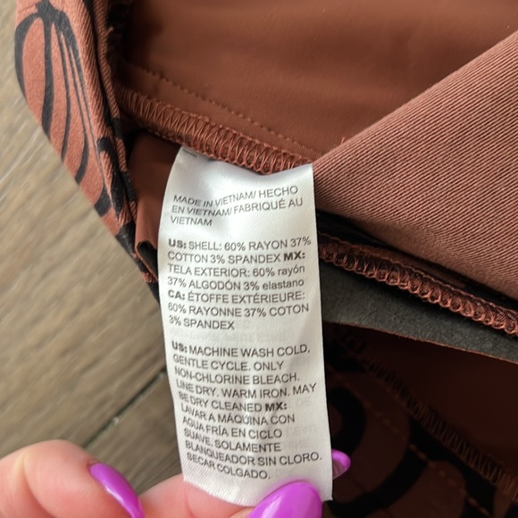 Chico’s Brigitte Scroll Print Ankle Pants - Picture 13 of 14